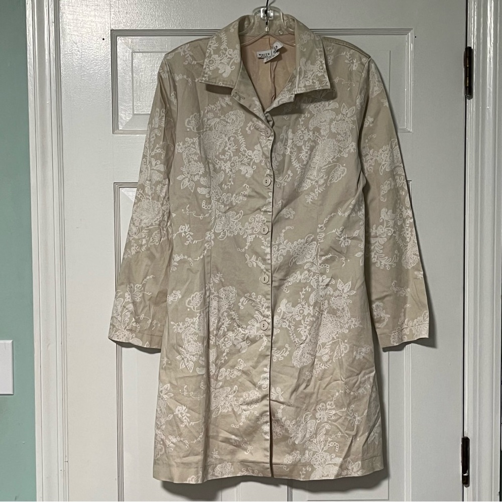 White House Black Market structured elegant Cream Floral Trench long jacket